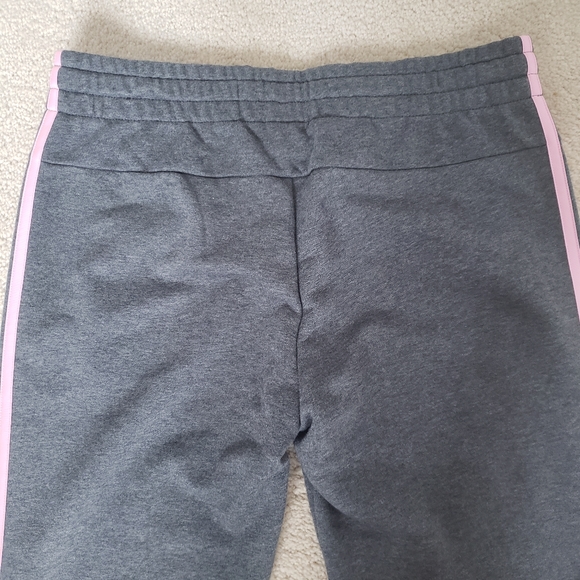 SOLD Women's Adidas cotton joggers with pockets M - Picture 5 of 9
